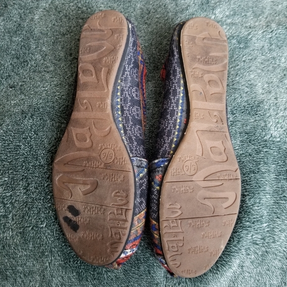 Maj Pole Slip On Ballet Flats Black Gold Orange Tribal Skull Shoes (Womens 5/6) - Picture 9 of 9